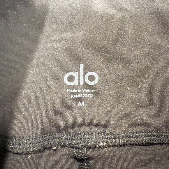 Alo Yoga Elevate Leggings Size M Black Tan Mesh Insert Hi Rise - Picture 6 of 9